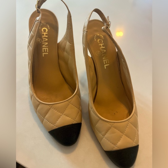 Chanel Quilted Slingback Heels - Picture 5 of 7